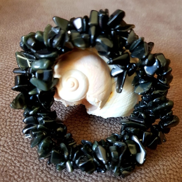 Black Stone Elastic Bracelet - Picture 2 of 2
